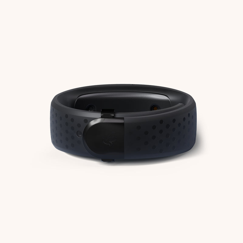 gardia notruf armband notrufarmband senioren notrufarmband mit sturzerkennung notrufuhr notrufsystem hausnotruf notfallarmband senioren my gardia app notrufuhr armband