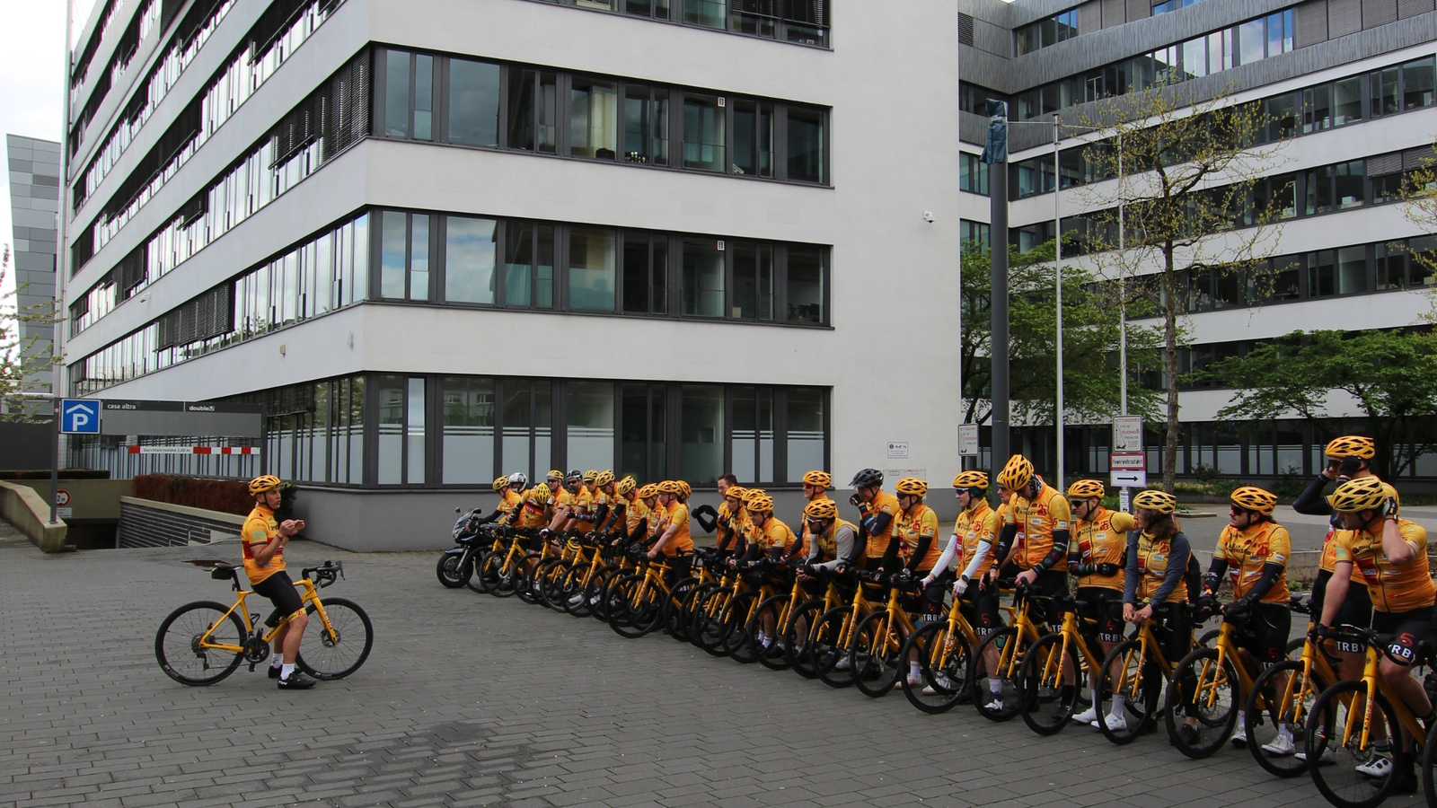 Gemeinsam für den guten Zweck: Team Rynkeby radelt nach Paris