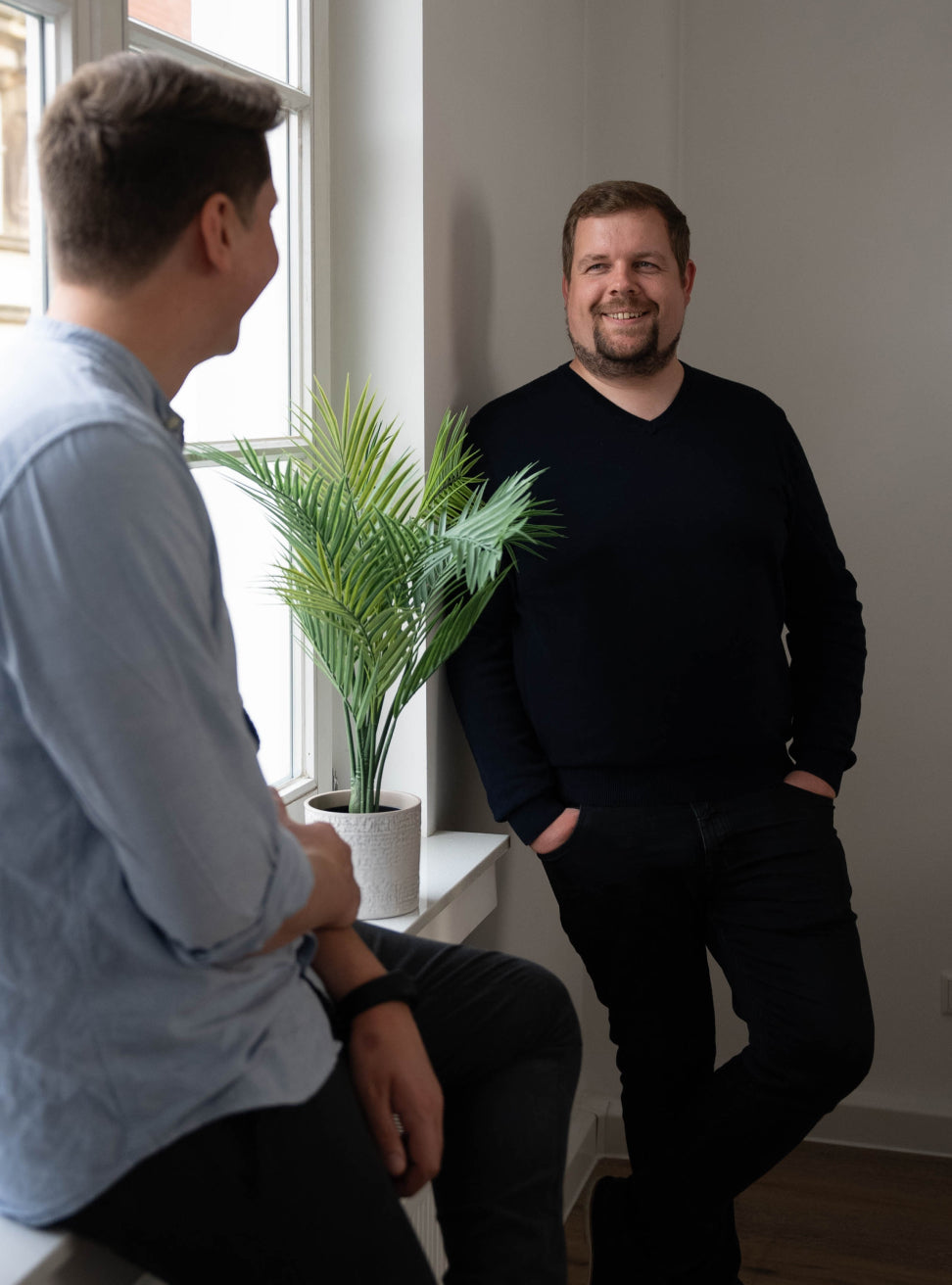 Die Gründer sprechen über das caera Notrufsystem